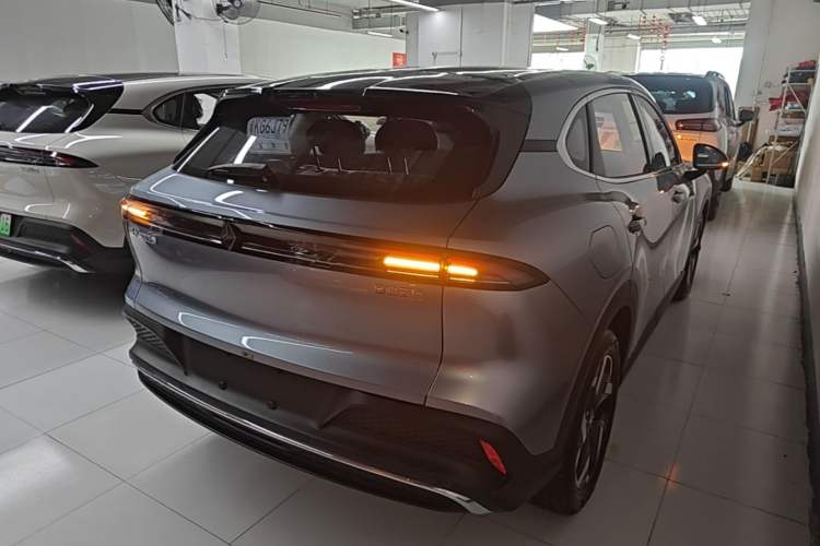 Used Baojun Yunhai 2026 Model 140km Plug-in Hybrid Standard Edition Rear Right 45 Deg
