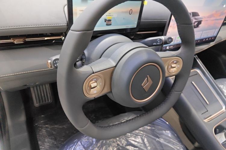 Used Baojun Yunhai 2026 Model 140km Plug-in Hybrid Standard Edition Steering Wheel