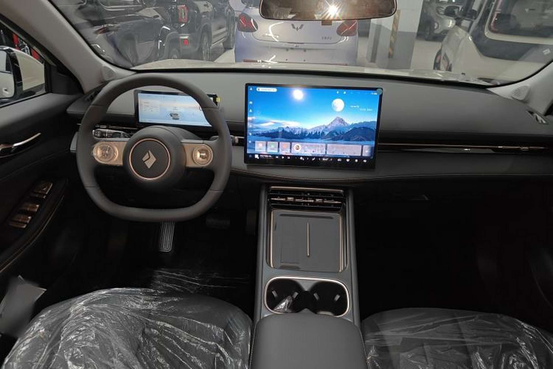 Used Baojun Yunhai 2026 Model 500km Pure Electric Standard Edition Center Console