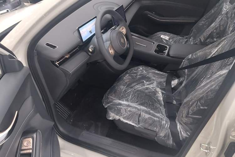 Used Baojun Yunhai 2026 Model 500km Pure Electric Standard Edition Driver Seat