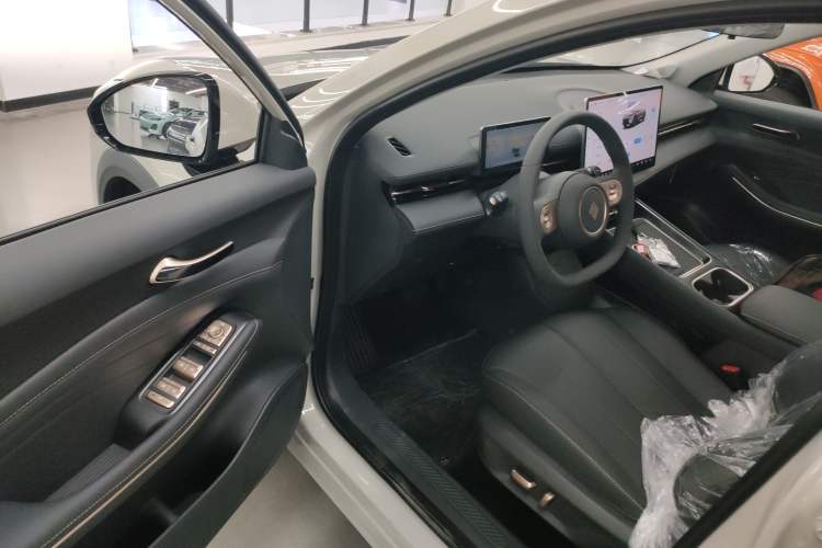 Used Baojun Yunhai 2026 Model 500km Pure Electric Standard Edition Driver Seat