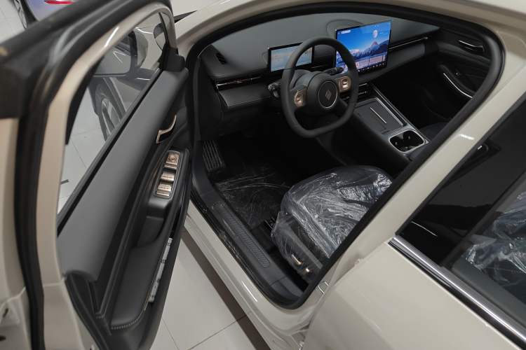 Used Baojun Yunhai 2026 Model 500km Pure Electric Standard Edition Driver Seat