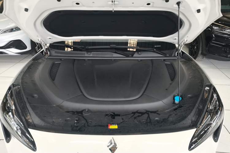 Used Baojun Yunhai 2026 Model 500km Pure Electric Standard Edition Engine Bay