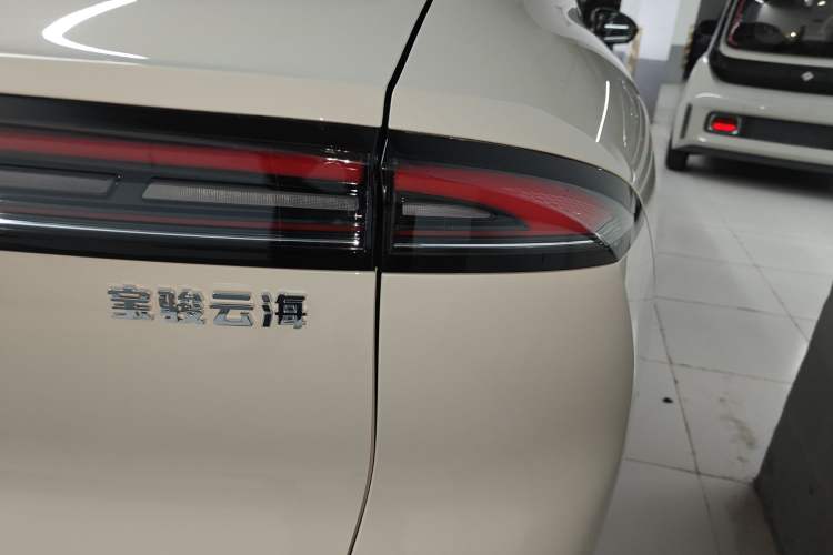 Used Baojun Yunhai 2026 Model 500km Pure Electric Standard Edition Exterior 3