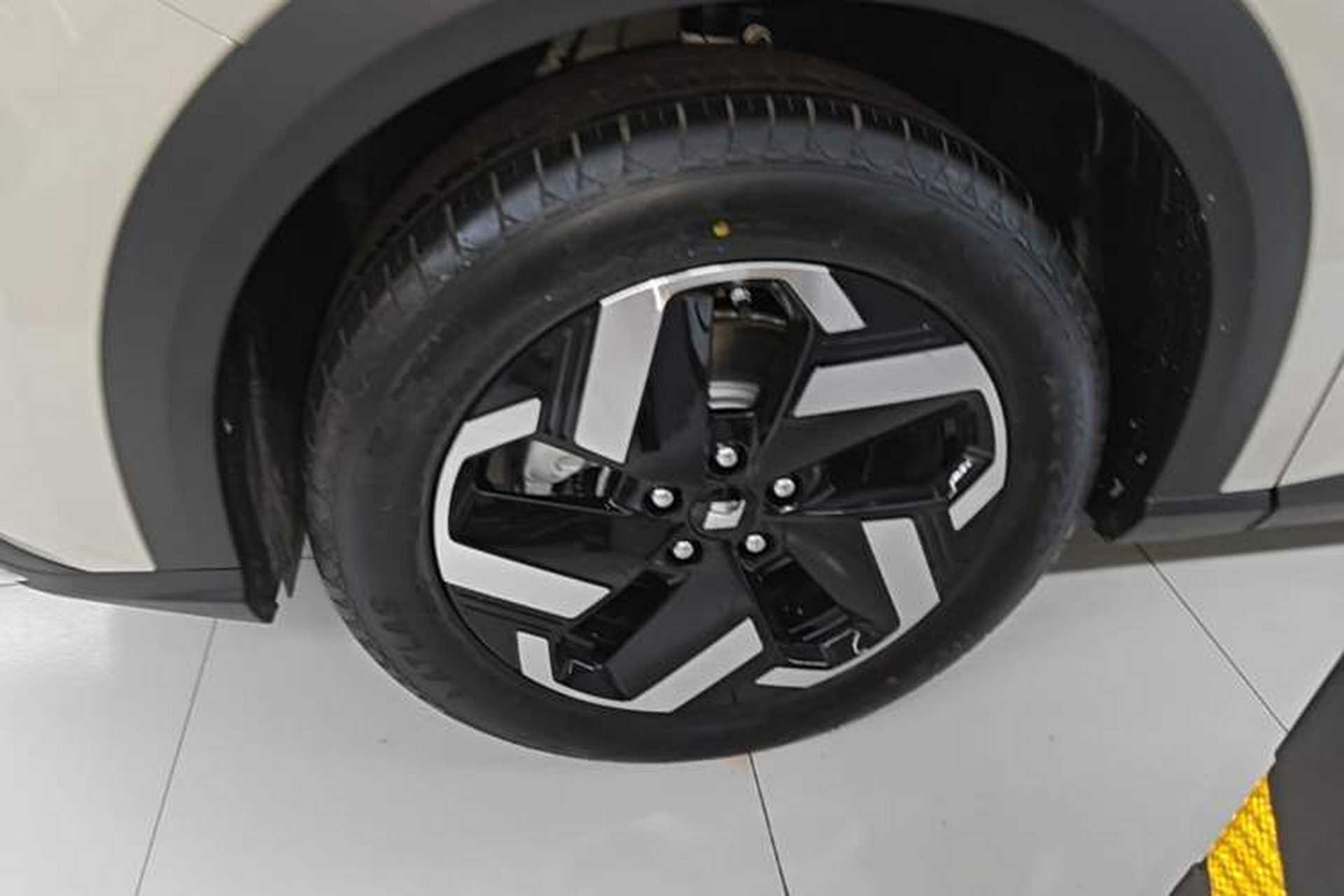 Used Baojun Yunhai 2026 Model 500km Pure Electric Standard Edition Exterior 4