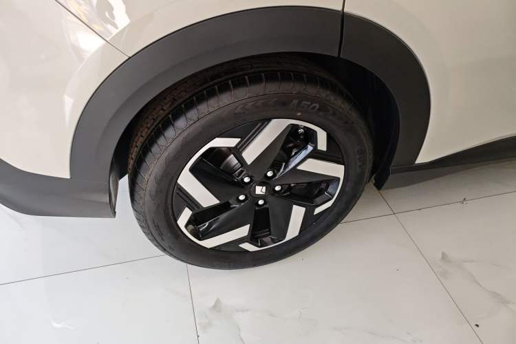 Used Baojun Yunhai 2026 Model 600km Pure Electric Standard Edition Exterior 8