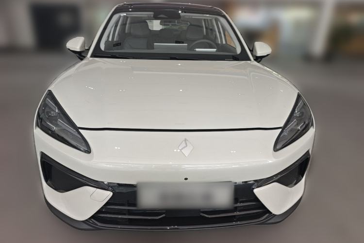 Used Baojun Yunhai 2026 Model 140km Plug-in Hybrid Standard Edition Front