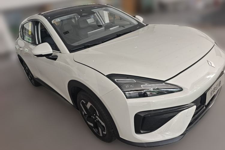 Used Baojun Yunhai 2026 Model 140km Plug-in Hybrid Standard Edition Front Right 45 Deg