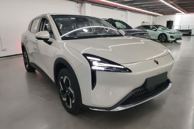 Used Baojun Yunhai 2026 Model 500km Pure Electric Standard Edition Front Right 45 Deg