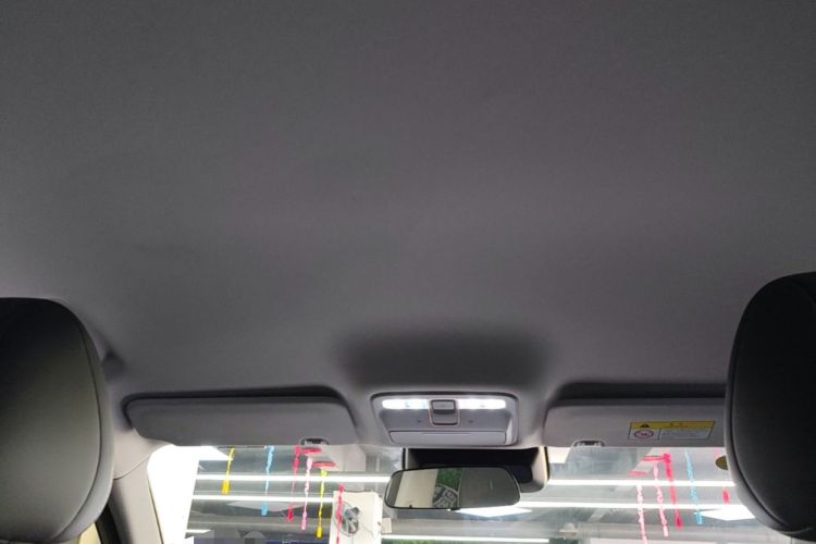 Used Baojun Yunhai 2026 Model 140km Plug-in Hybrid Standard Edition Headliner