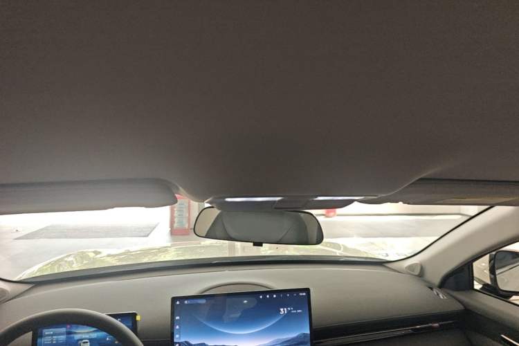 Used Baojun Yunhai 2026 Model 140km Plug-in Hybrid Standard Edition Headliner