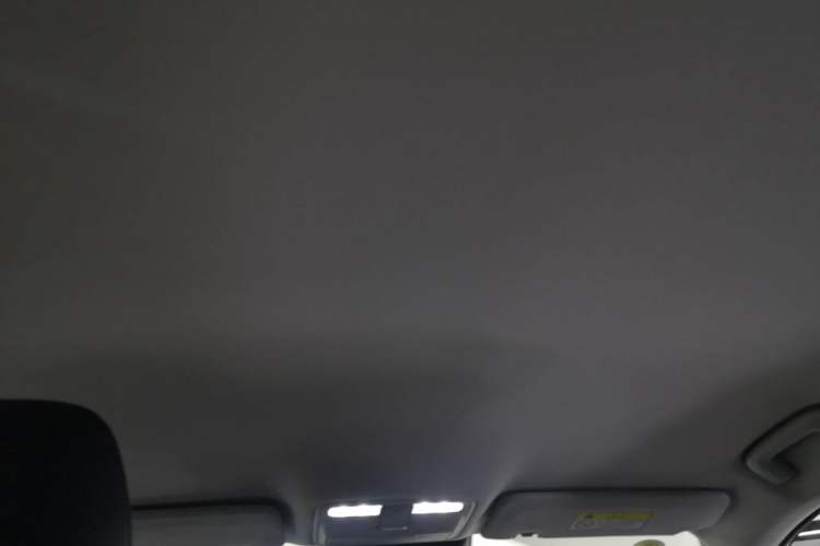 Used Baojun Yunhai 2026 Model 140km Plug-in Hybrid Standard Edition Headliner