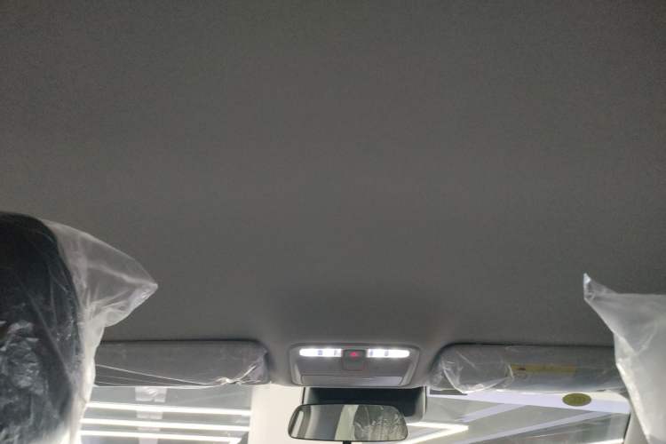 Used Baojun Yunhai 2026 Model 500km Pure Electric Standard Edition Headliner