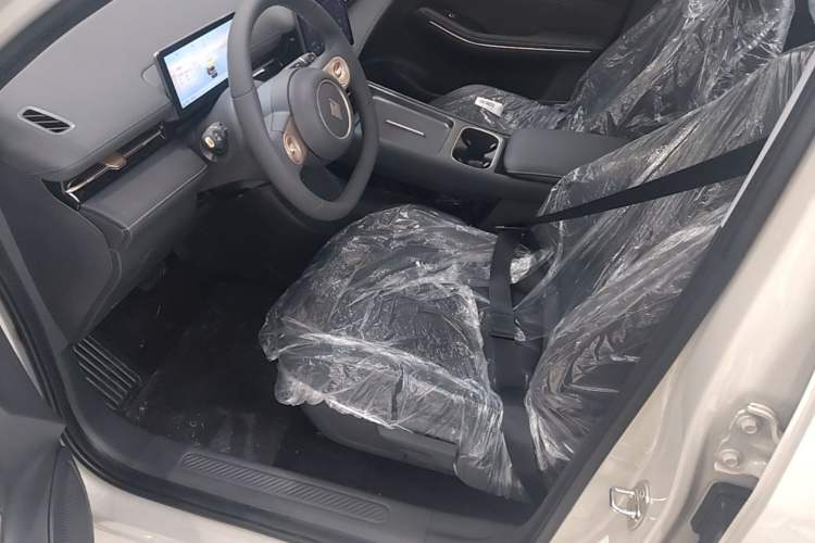 Used Baojun Yunhai 2026 Model 500km Pure Electric Standard Edition Left Front Seat