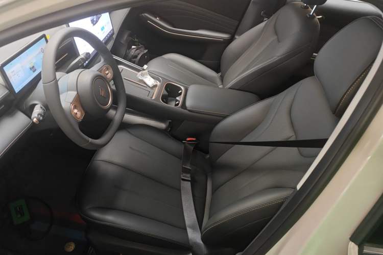 Used Baojun Yunhai 2026 Model 500km Pure Electric Standard Edition Left Front Seat