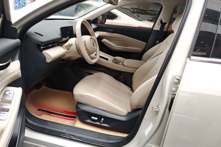 Used Baojun Yunhai 2026 Model 600km Pure Electric Edition Left Front Seat
