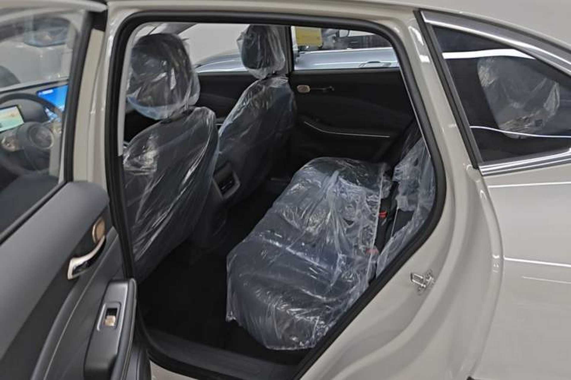 Used Baojun Yunhai 2026 Model 500km Pure Electric Standard Edition Left Rear Seat