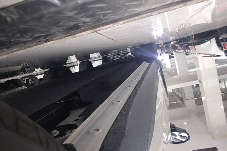 Used Baojun Yunhai 2026 Model 500km Pure Electric Standard Edition Left Side Sill