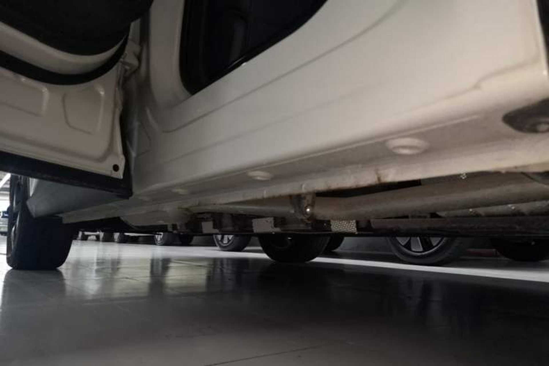 Used Baojun Yunhai 2026 Model 140km Plug-in Hybrid Standard Edition Left Side Sill