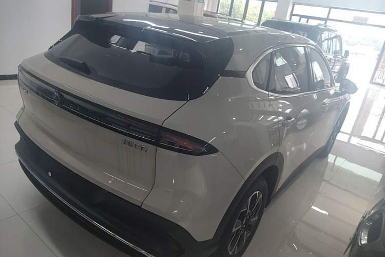 Used Baojun Yunhai 2026 Model 500km Pure Electric Standard Edition Rear Right 45 Deg
