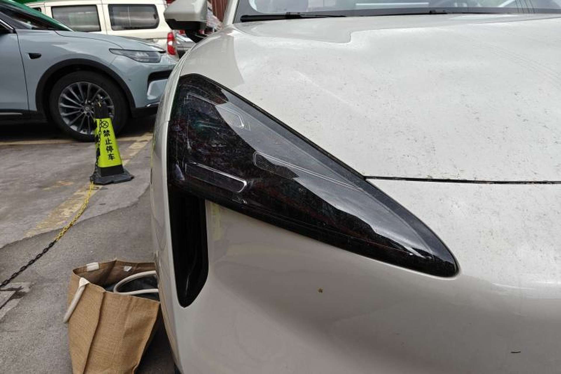 Used Baojun Yunhai 2026 Model 500km Pure Electric Standard Edition Right Front Headlight