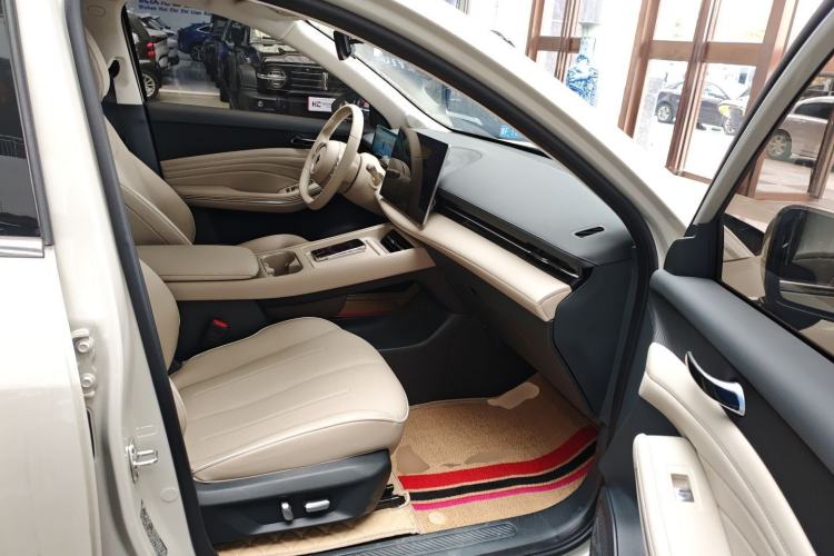 Used Baojun Yunhai 2026 Model 600km Pure Electric Edition Right Front Seat