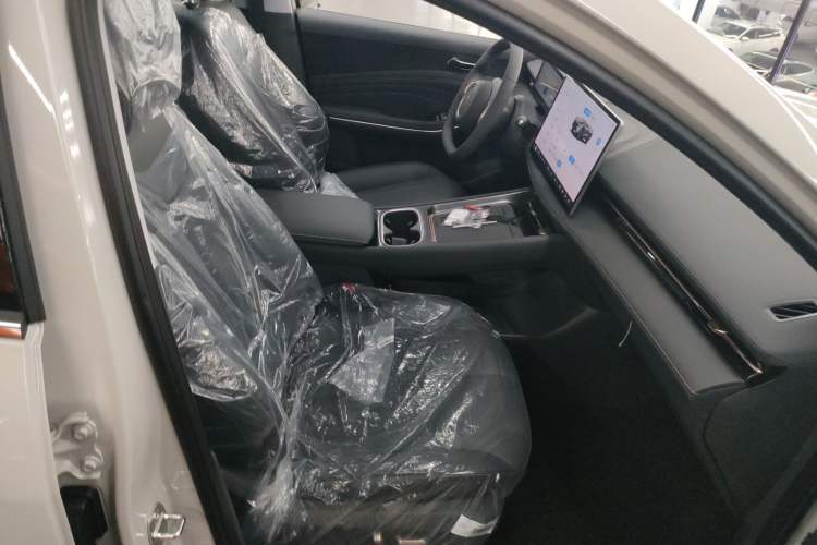 Used Baojun Yunhai 2026 Model 500km Pure Electric Standard Edition Right Front Seat