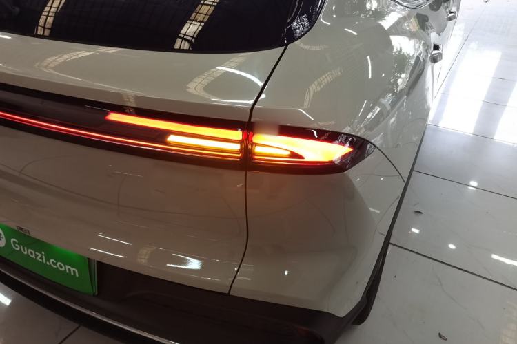 Used Baojun Yunhai 2026 Model 500km Pure Electric Standard Edition Right Rear Taillight