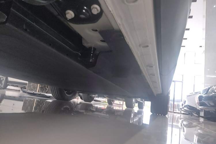 Used Baojun Yunhai 2026 Model 500km Pure Electric Standard Edition Right Side Sill