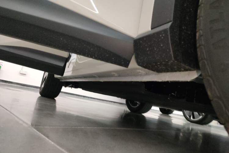 Used Baojun Yunhai 2026 Model 500km Pure Electric Standard Edition Right Side Sill