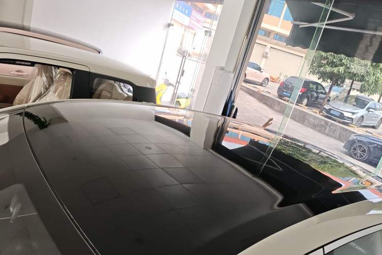 Used Baojun Yunhai 2026 Model 600km Pure Electric Standard Edition Roof