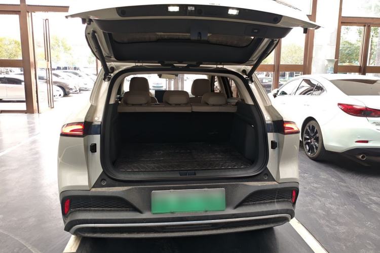 Used Baojun Yunhai 2026 Model 600km Pure Electric Edition Trunk
