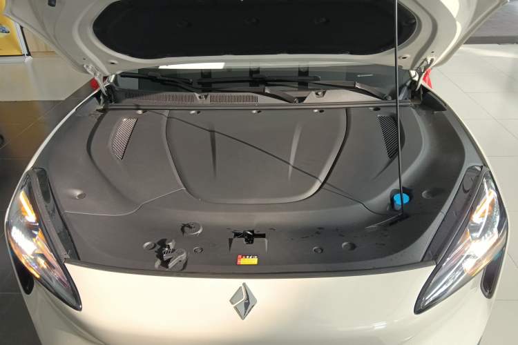 Used Baojun Yunhai 2026 Model 500km Pure Electric Standard Edition Engine Bay