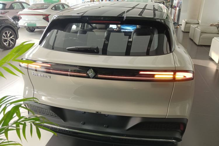Used Baojun Yunhai 2026 Model 500km Pure Electric Standard Edition Exterior 4