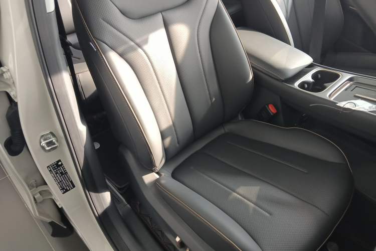 Used Baojun Yunhai 2026 Model 500km Pure Electric Standard Edition Right Front Seat