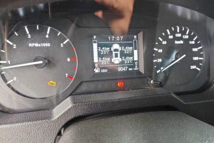 Used BAW 212 Classic 2023 Sniper 2.4T Manual Light-duty Model Odometer Close Up