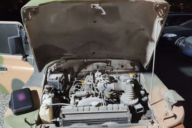Used BAW 212 Classic 2014 2.0L four-wheel drive standard version Engine Bay