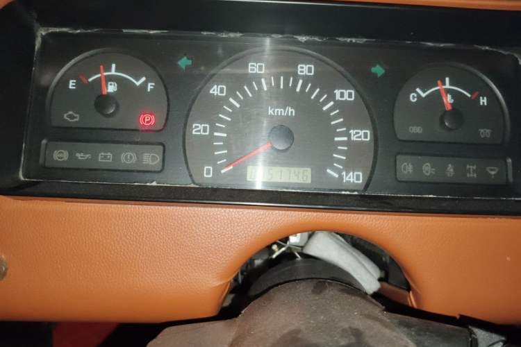 Used BAW 212 Classic 2014 2.0L four-wheel drive standard version Odometer Close Up