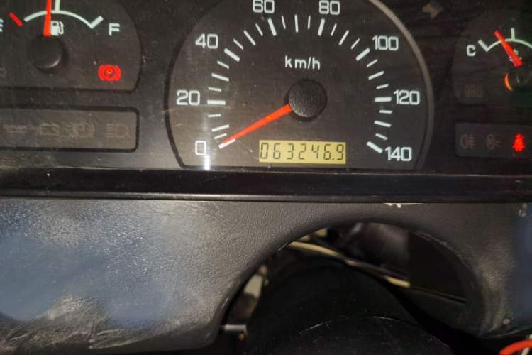 Used BAW 212 Classic 2014 2.0L four-wheel drive standard version Odometer Close Up