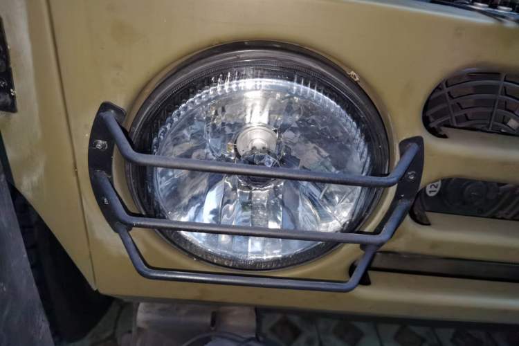 Used BAW 212 Classic 2014 2.0L four-wheel drive standard version Right Front Headlight