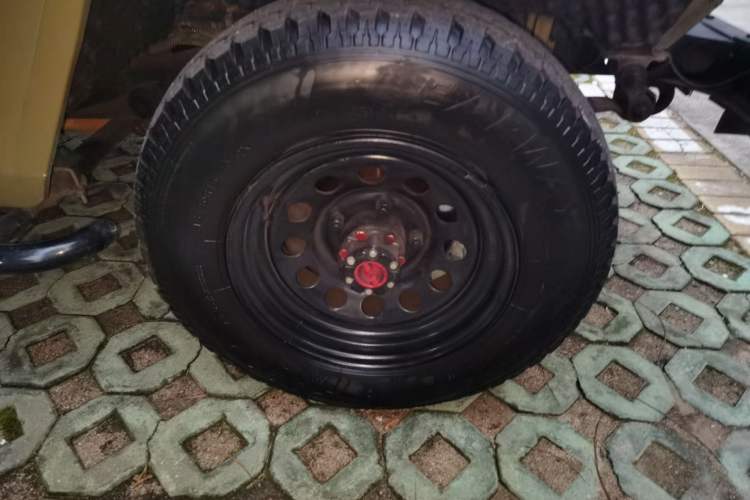 Used BAW 212 Classic 2014 2.0L four-wheel drive standard version Right Front Wheel Hub