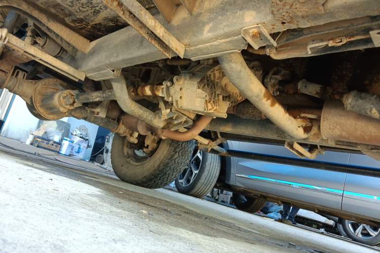 Used BAW 212 Classic 2015 2.0L four-wheel drive standard version Chassis Rear Left