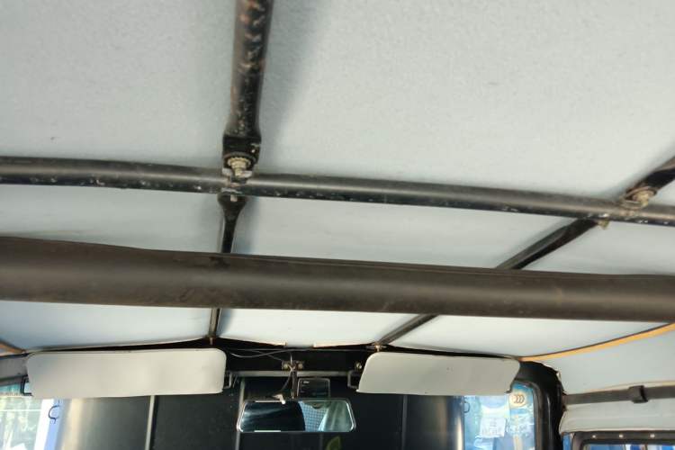 Used BAW 212 Classic 2015 2.0L four-wheel drive standard version Headliner