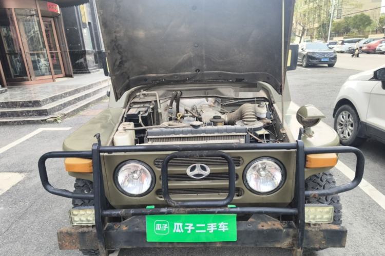 Used BAW 212 Classic 2016 2.0L Van Four-wheel Drive Luxury Version China IV Engine Bay