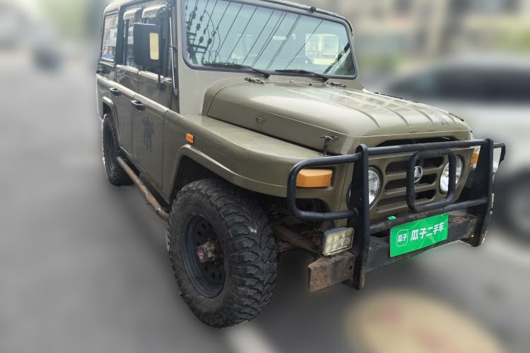 Used BAW 212 Classic 2016 2.0L Van Four-wheel Drive Luxury Version China IV Front Right 45 Deg