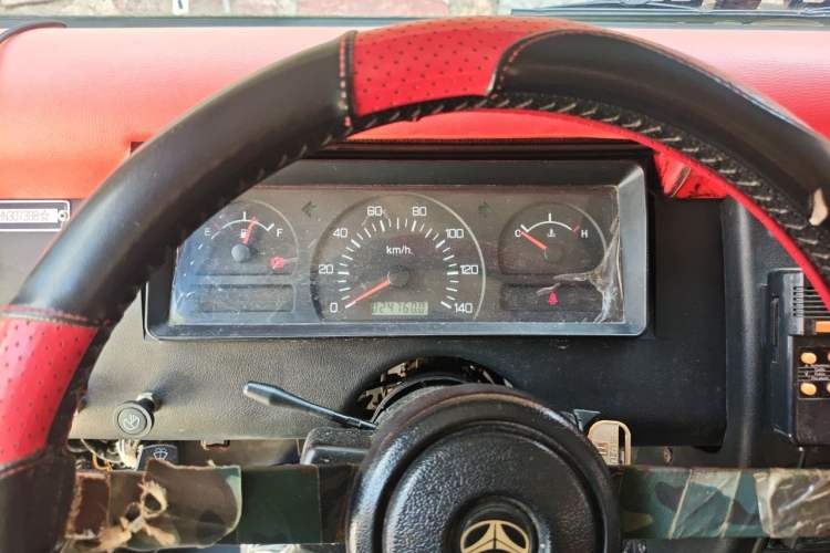 Used BAW 212 Classic 2016 2.0L Triangular Door Four-Wheel Drive Luxury Version China V Instrument Cluster