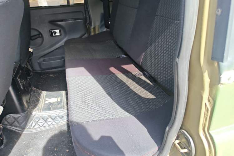 Used BAW 212 Classic 2016 2.0L Square Door Four-Wheel Drive Luxury Version China V Left Rear Seat