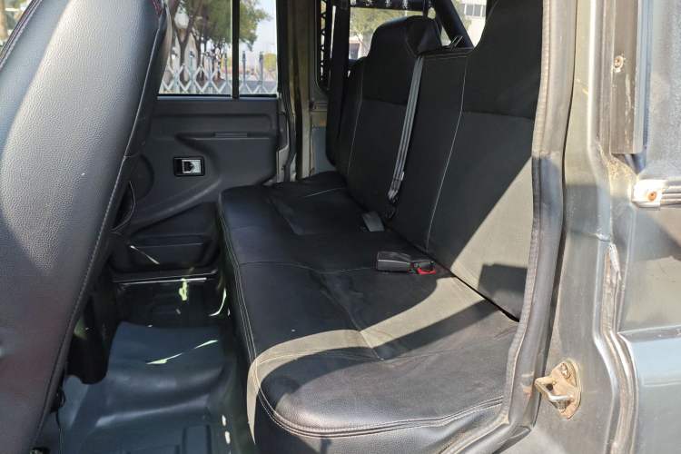 Used BAW 212 Classic 2016 2.0L Square Door Four-Wheel Drive Luxury Version China V Left Rear Seat