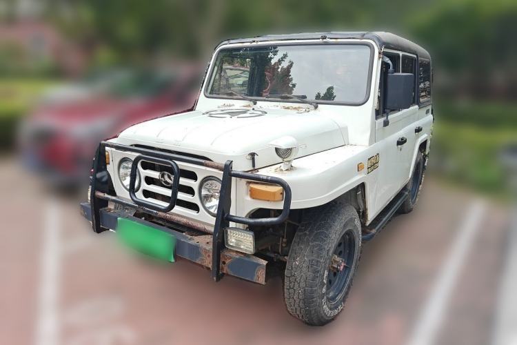BAW 212 Classic 2016 2.0L Square Door Four-Wheel Drive Luxury Version China V مستعملة Guazi used car, China used car export, Used car for sale, Used  cars, Cheapest cars for sale