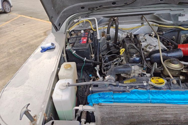 Used BAW 212 Classic  Engine Bay Right